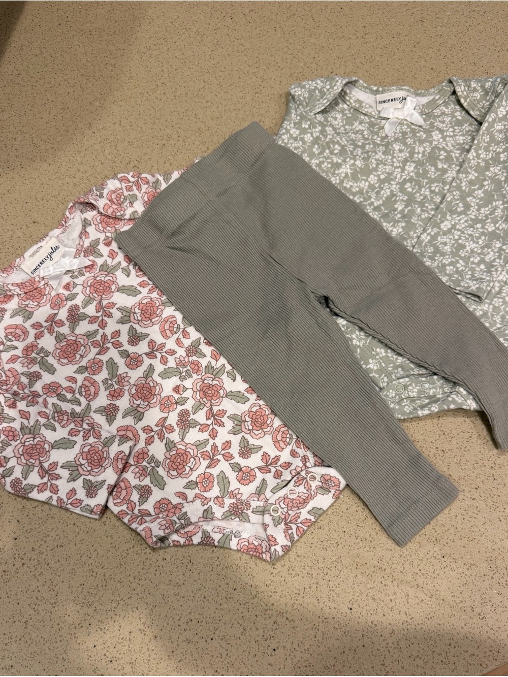 Sweetheart Floral Baby onesies and Ribbed Leggings Set - Pink and Sage